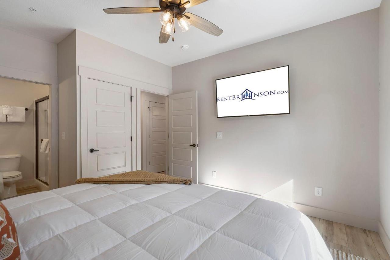 Briarwood Bay Villa Бренсън Екстериор снимка