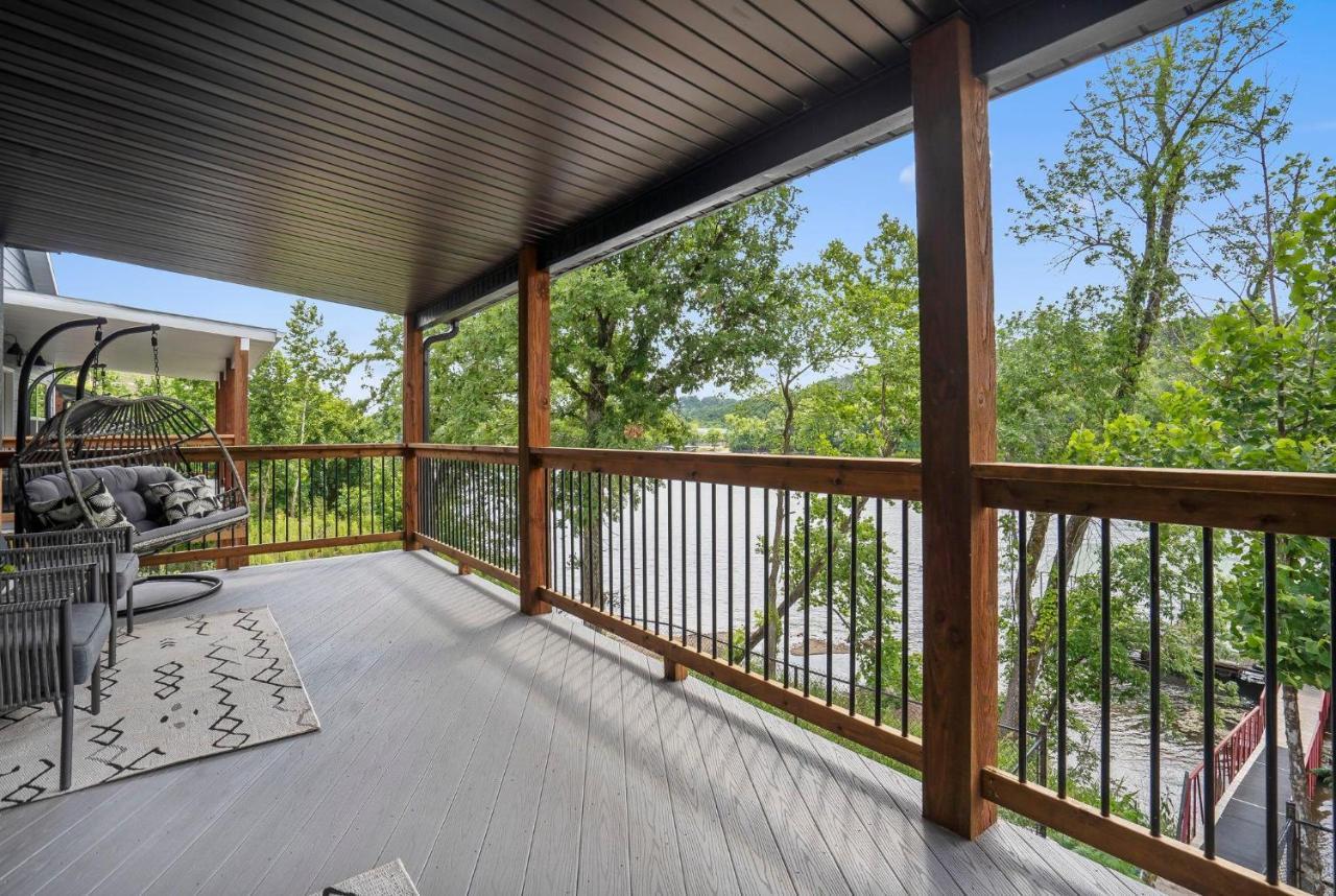 Briarwood Bay Villa Бренсън Екстериор снимка